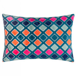 Metro Diamond Geometric Rectangular Cushion
