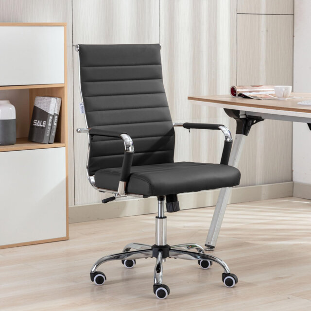 Ergonomic Leather Office Chair With Armrests & Casters, Adjustable Height,360° Swivel, Supports Up To 150kg