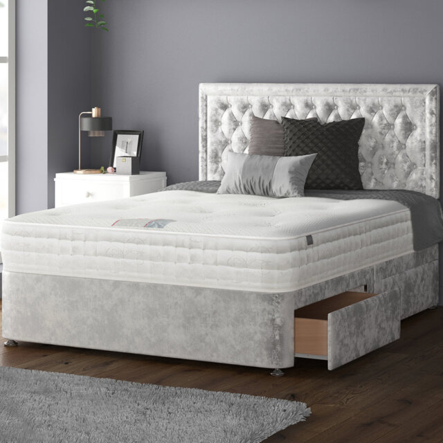 Fan Upholstered Bed