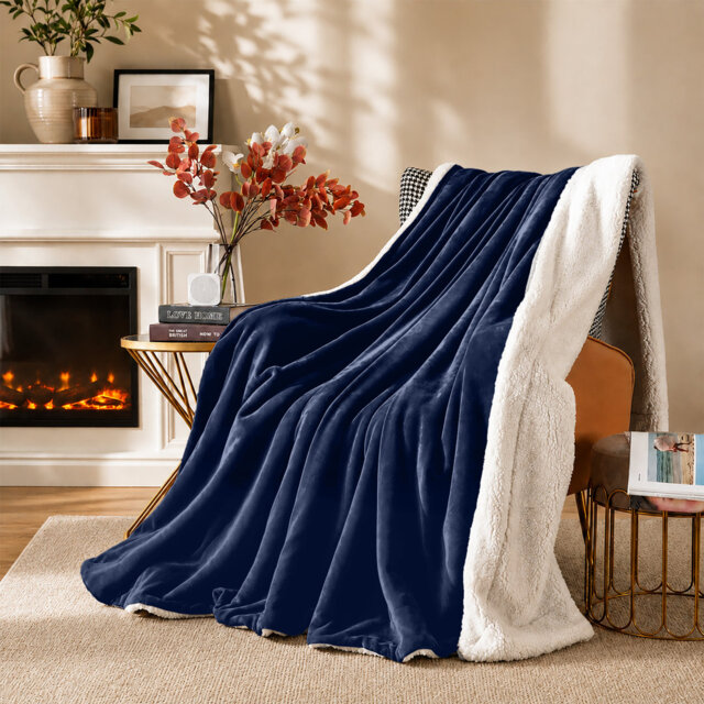 Reversible Sherpa Fleece Blanket - Ultra Soft Warm Throw for Sofa, Bed & Cosy Nights