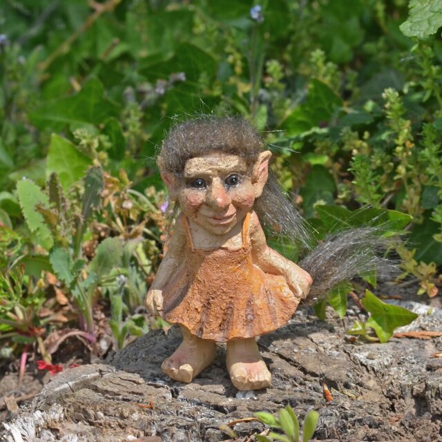 Mohr Fantasy & Sci-Fi Weather Resistant Resin Garden Statue