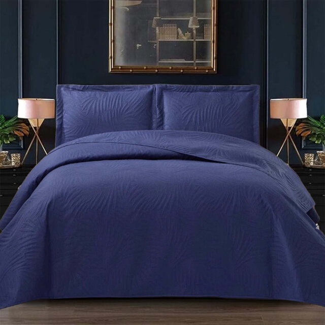 Polyester Floral Bedspread with Pillow Shams