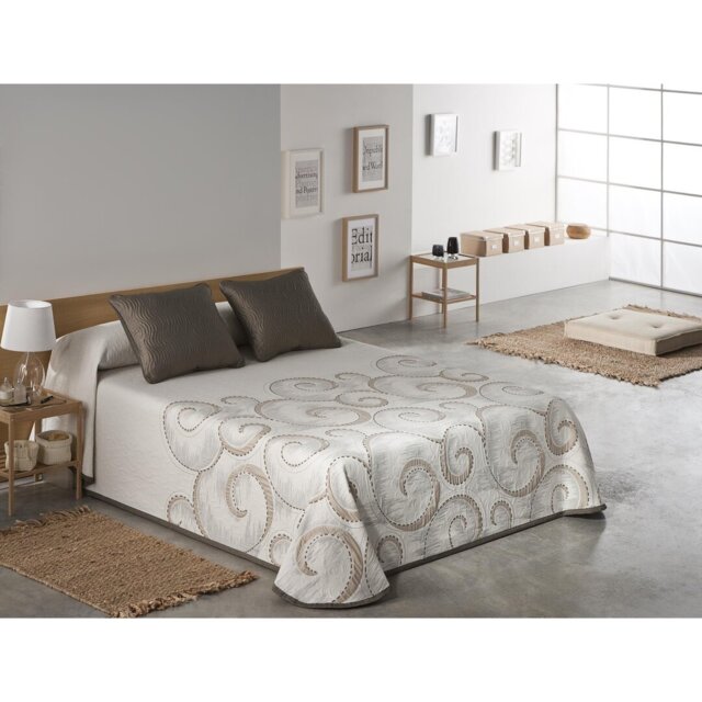 Paityn Polyester Paisley Bedspread