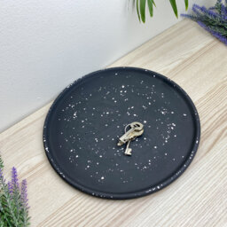 Large Round Tray/ Decorative Plate