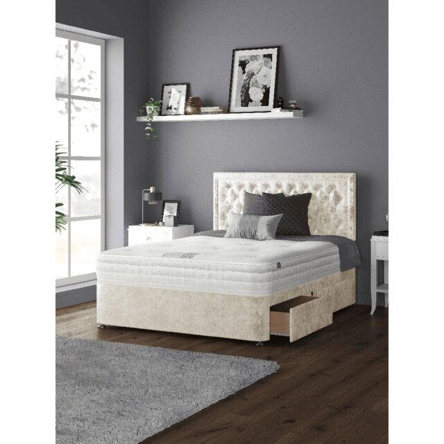Fan Upholstered Bed