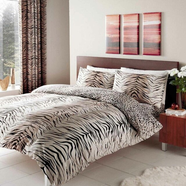 Safari Animal Print Reversible Duvet Cover Set - Soft Polycotton Bedding with Pillowcases Zebra & Leopard Design