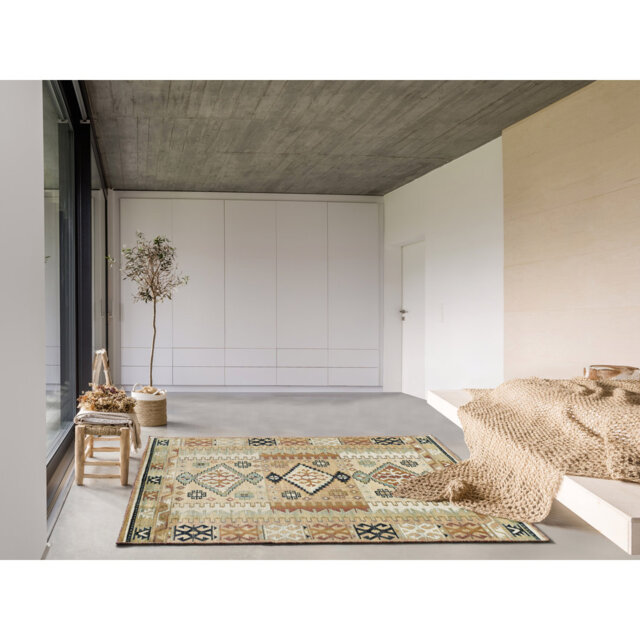 Wendy Moroccan Machine Woven / Power Loomed Area Rug
