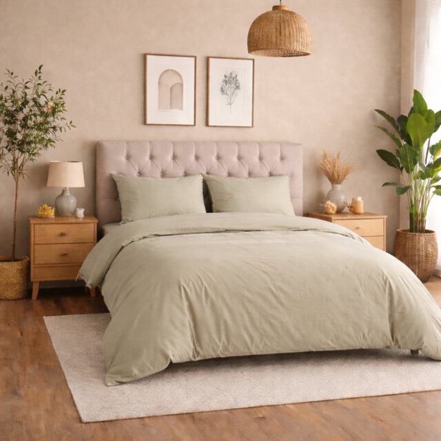 Plain Duvet Cover Complete Bedding Set - Duvet, Fitted Sheet with Matching Pillowcases