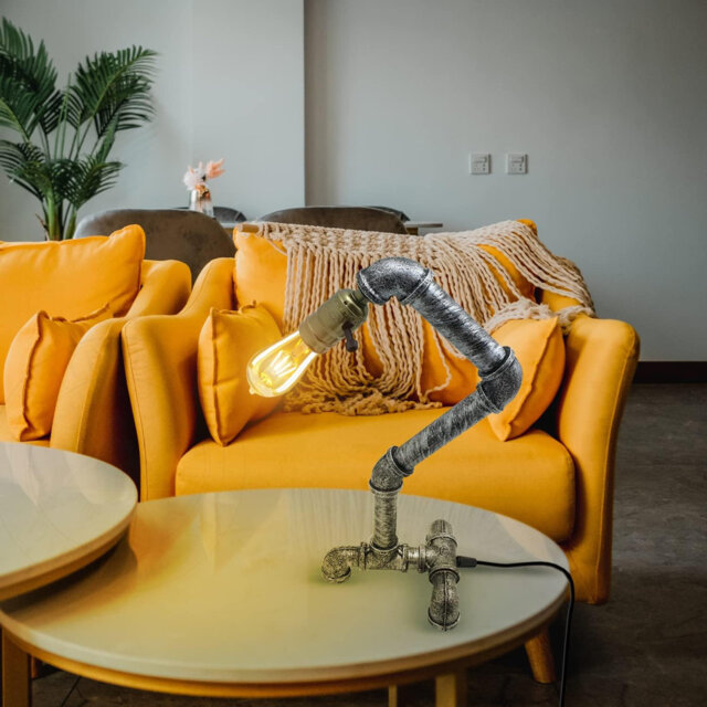 Anahie Metal Tripod Lamp