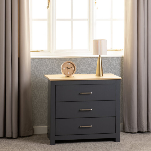 Henryville 3 - Drawer Chest of Drawers