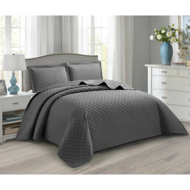 Polyester Solid Colour Bedspread with Pillow Shams Included