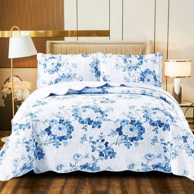 Polyester Patchwork Bedspread with Pillow Shams Included