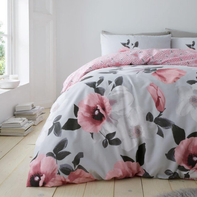 Soft Polycotton Duvet Cover Set with Matching Pillowcases, Lightweight Design, Available in Single Double King