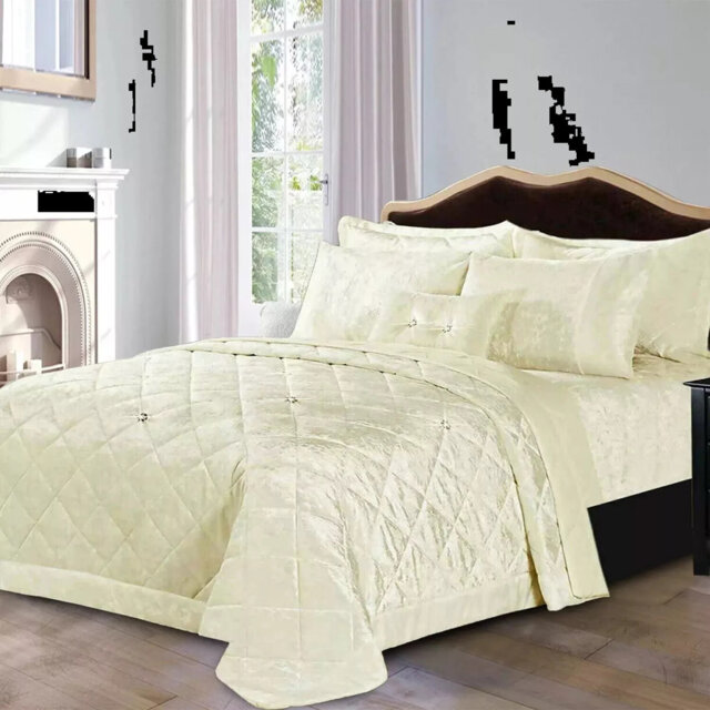 Velvet Bedspread with Pillow Shams Included