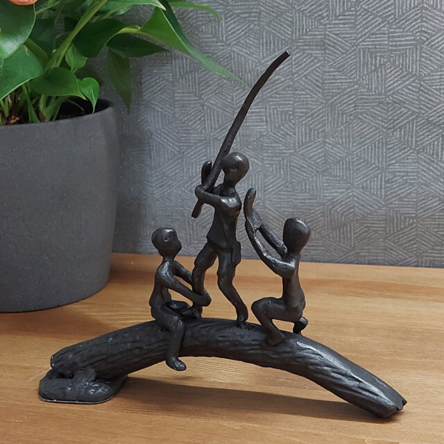 HUCKLEBERRY BOYS Iron Figurine 19cm
