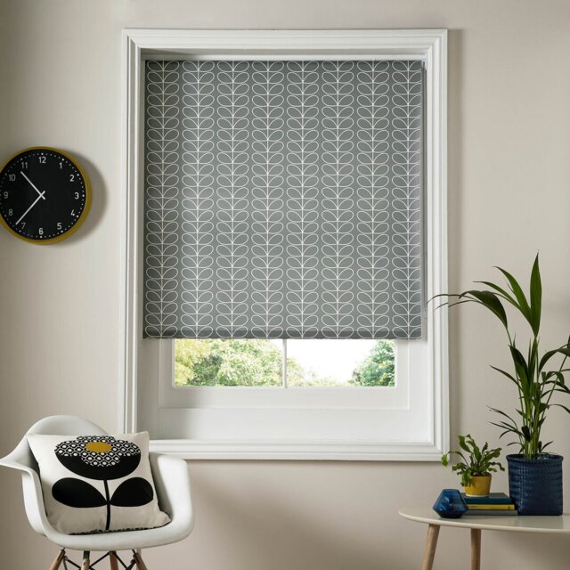 Linear Stem Roller Blind