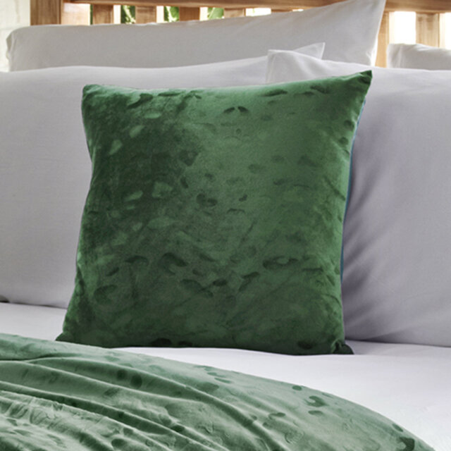 Cosmopolitan Velvet Touch Scatter Cushion