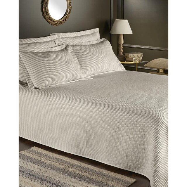 Locke Cotton Blend Solid Colour Bedspread