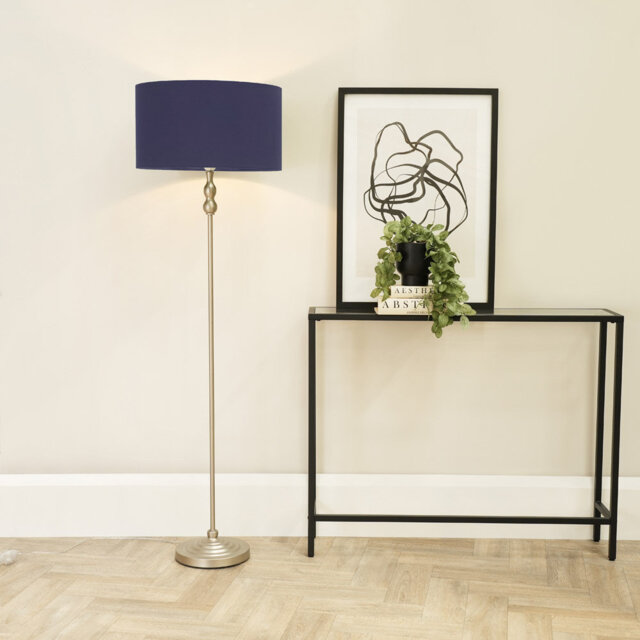 Saylorsburg 151cm Traditional Floor Lamp