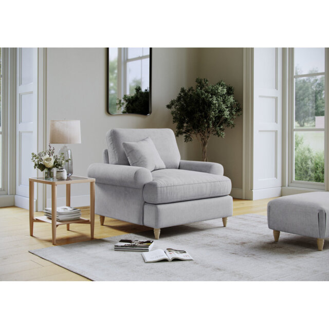 Eluster Armchair