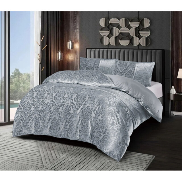 Damask Jacquard Duvet Cover 3 Piece Velvet Bedding Set With Matching Pillowcases