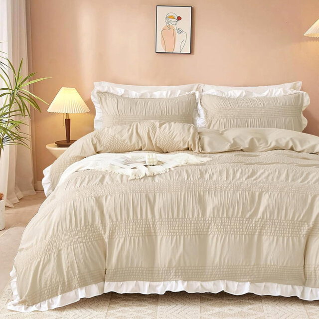 Duvet Cover Set Double Size Beige Seersucker & Ruffled Design 3-Piece Bedding Set Soft Microfiber Wrinkle-Resistant Decorative Duvet Cover with Hidden