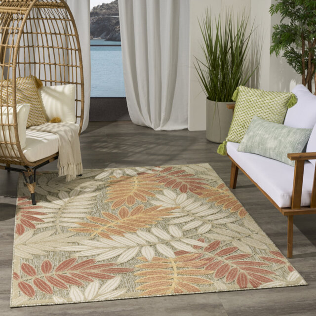 Floral Indoor/Outdoor Sage Rose Area Rug