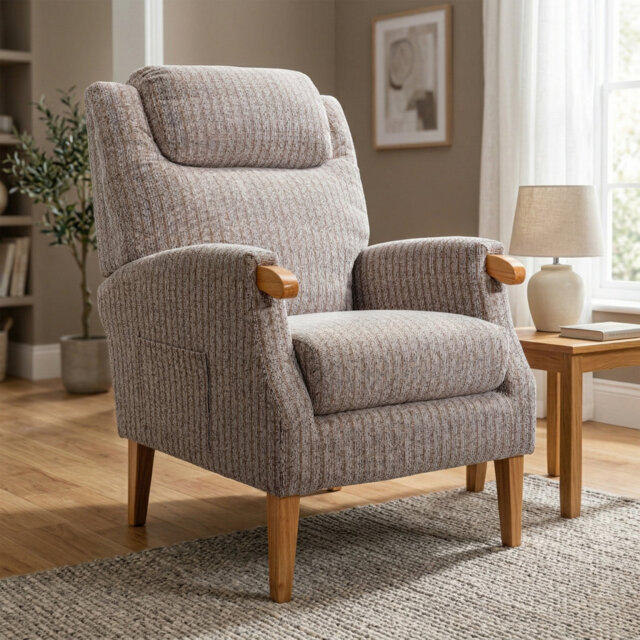 Spinnerstown 69cm Wide Fireside Armchair