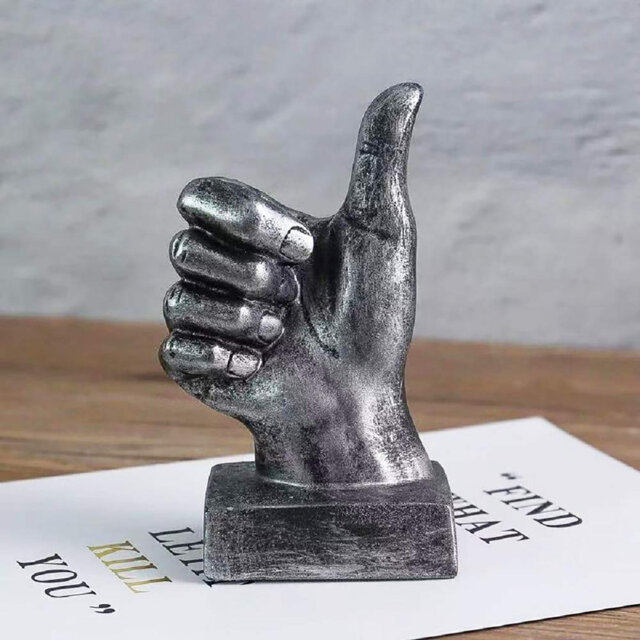 Figurines & Sculptures