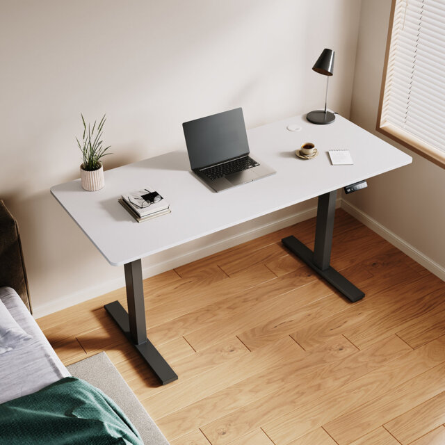 140cm W Height Adjustable Rectangle Standing Desk