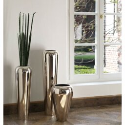 Tutzi Handmade Metal Floor Vase
