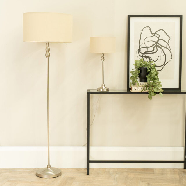 Saylorsburg 151cm Traditional Floor Lamp