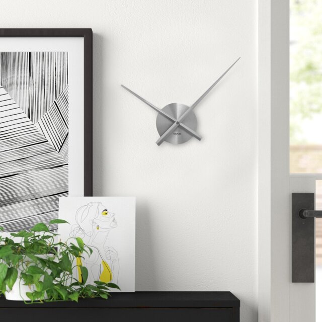 Barrientez Classic Wall Clock