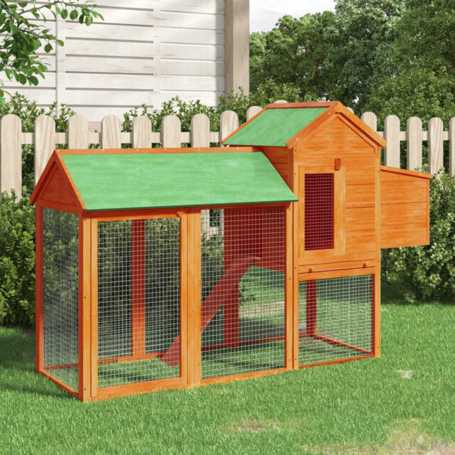 Waltham Chicken Coop with Chicken Run