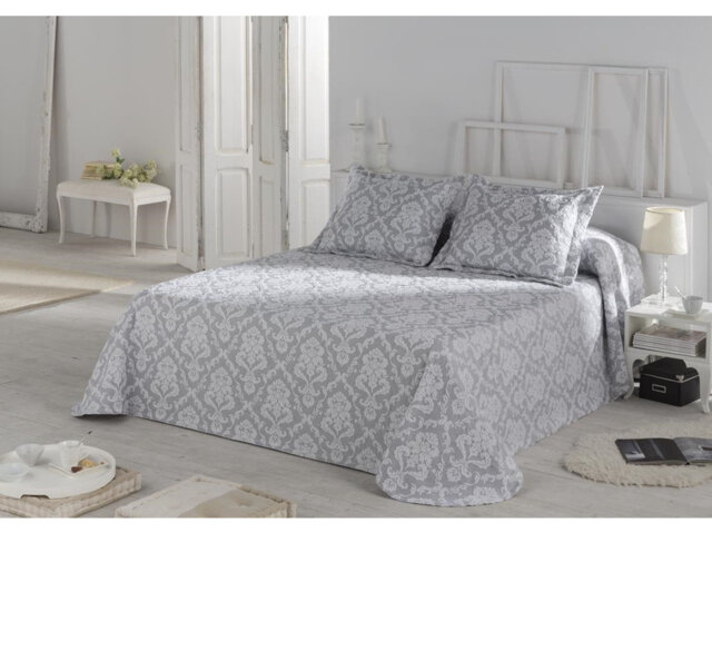 Lisa Cotton Blend Damask Bedspread