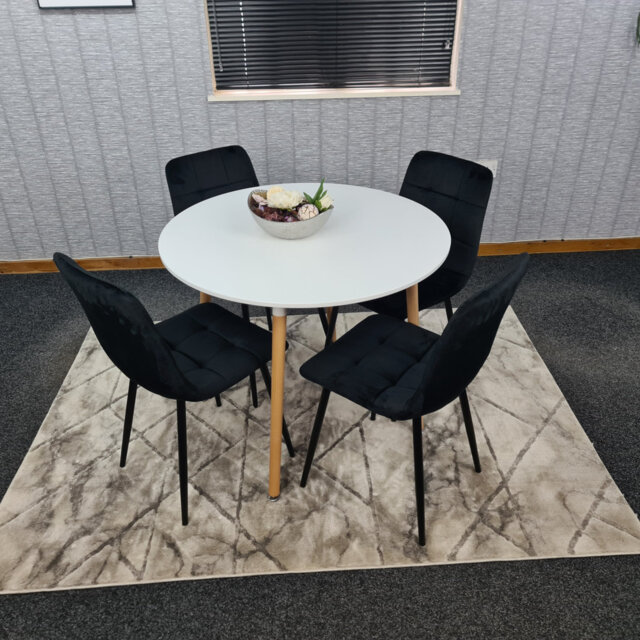 Gordin 4 - Person Dining Set
