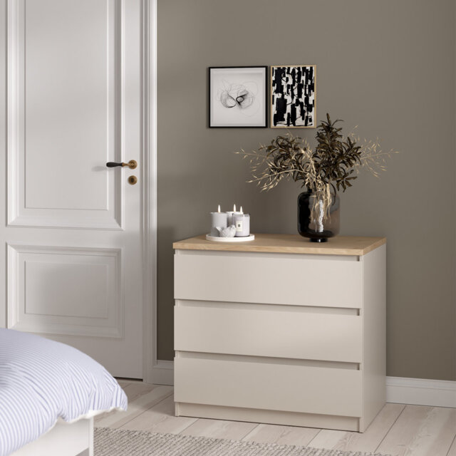 Bertraut Chest of 3 Drawers in Cashmere Jackson Hickory