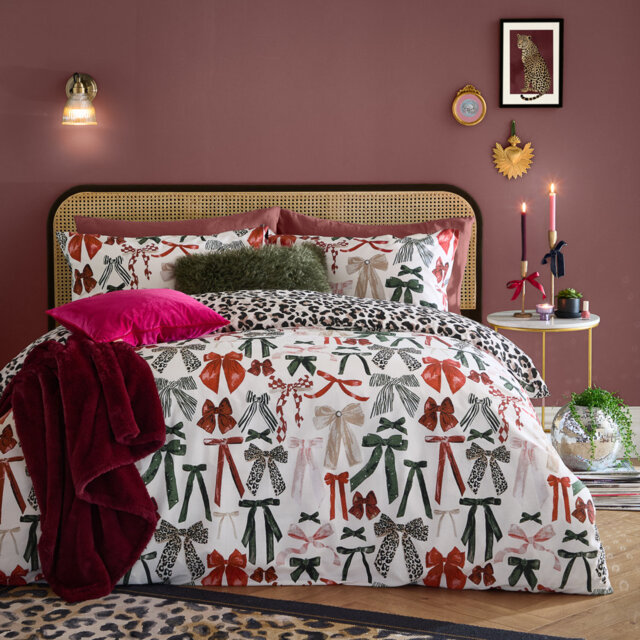 Mila Bows Reversible Duvet Cover Set