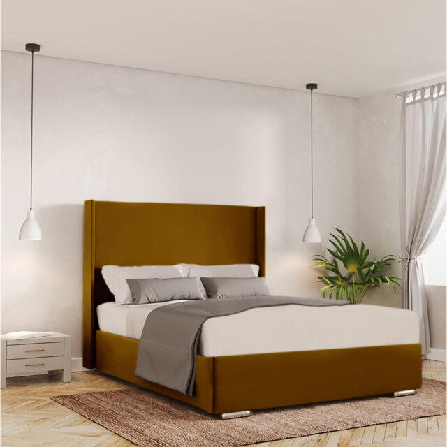 Chelby Upholstered Bed