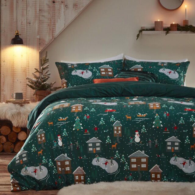 Winter Pine Polyester Christmas Duvet Cover Set with Pillowcases Included