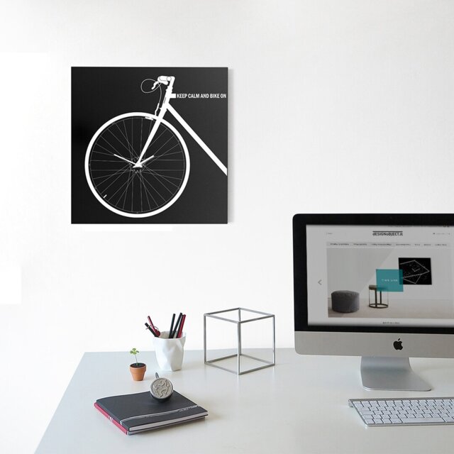 Mtamore Metal Wall Clock