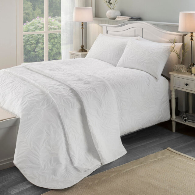 Zaragoza Polyester Floral Duvet Cover Set with Pillowcases Included