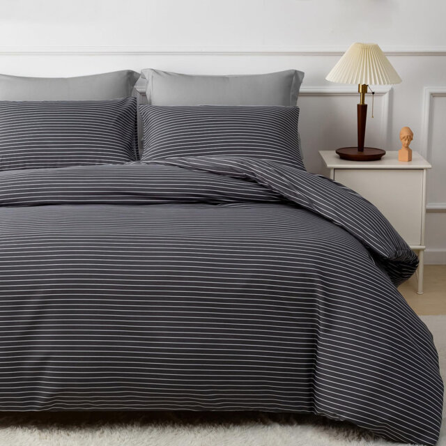 Premium Duvet Cover Set Double Brushed Microfiber Reversible With Zipper Closure & Corner Ties