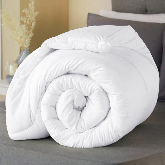HollowFiber Hypoallergenic 13.5 All Rounder tog duvet