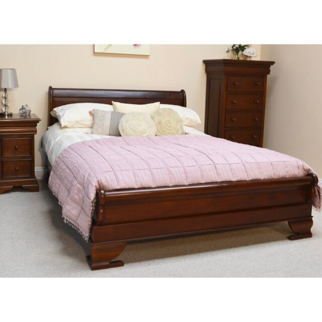 Pont Sleigh Bed