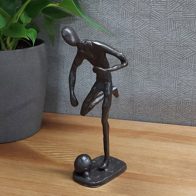 FOOTBALLER Iron Figurine 20cm
