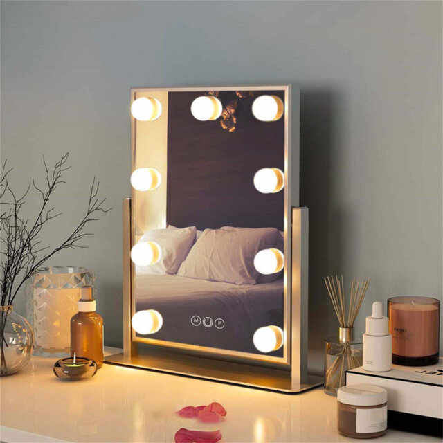 Demetrias Metal Rectangle Mirror