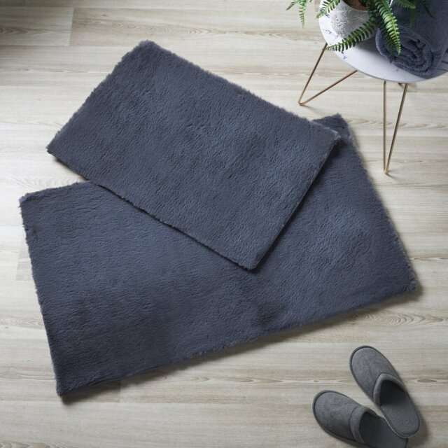 Rosenda Faux Fur Non-slip Bath Mat
