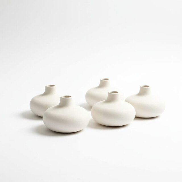 "2.8"" Set of 6 White Nordic Minimalist Ceramic Donut Bud Vases, Modern Boho Vases for Wedding & Home Decor"
