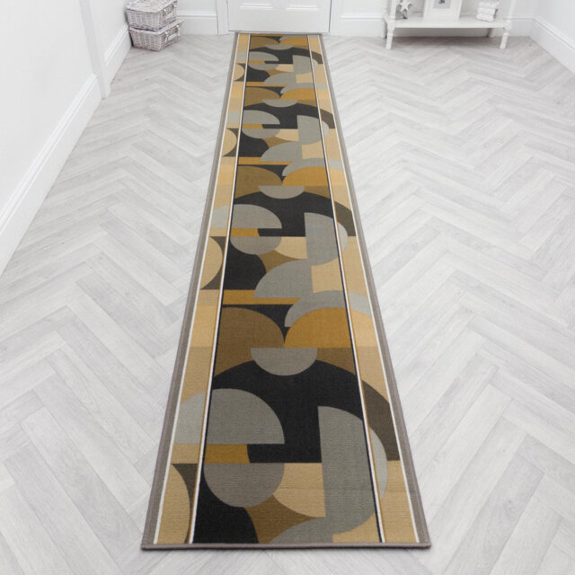 Malis Light Brown Hallway Runner Rug â Hardwearing, Non-Slip & Durable Carpet for Hall, Kitchen & Corridor